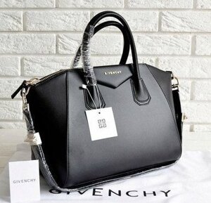 Сумка Givenchy Antigona Bag